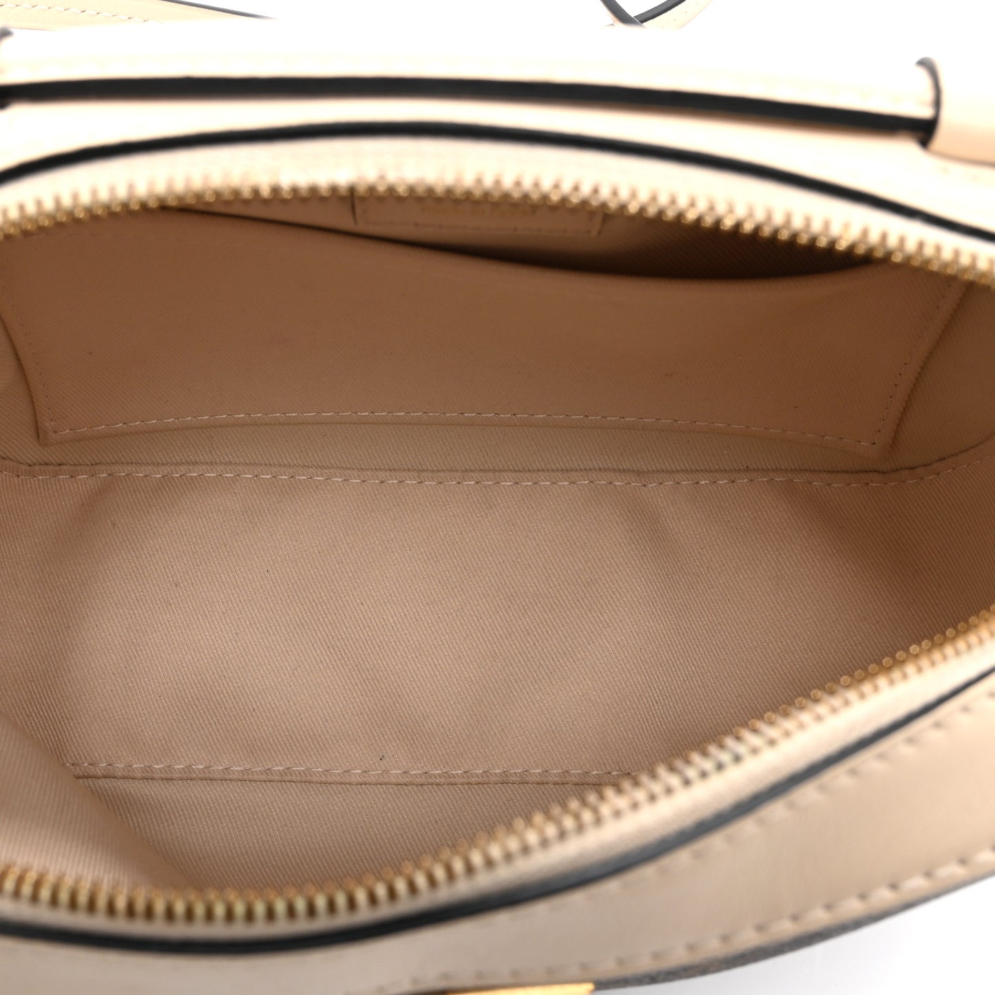 Monogram Saintonge Creme