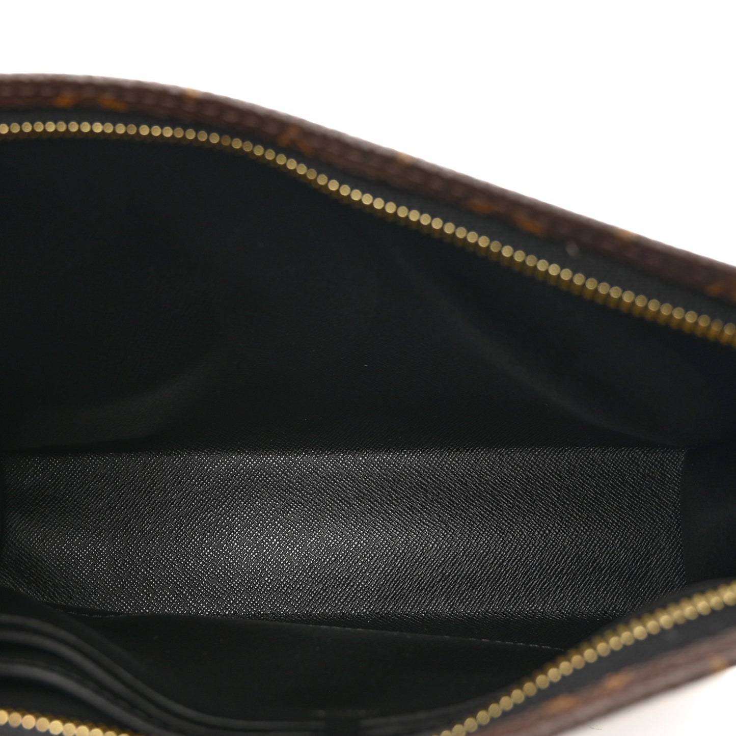 Monogram Poche Toilette NM