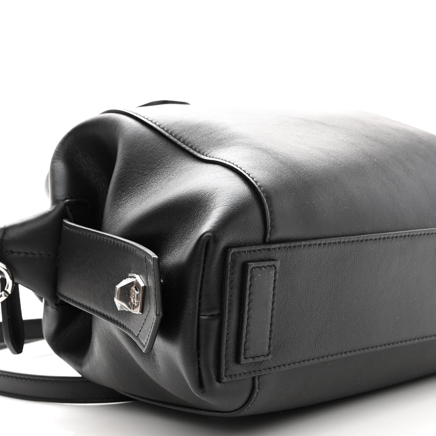 Smooth Calfskin Small Soft Antigona Black