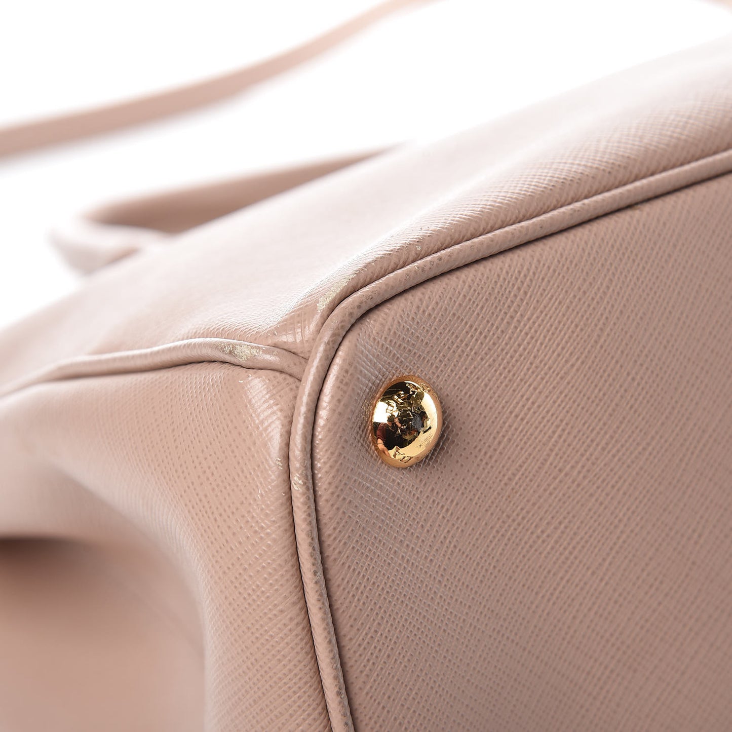 Saffiano Medium Galleria Double Zip Tote Cammeo