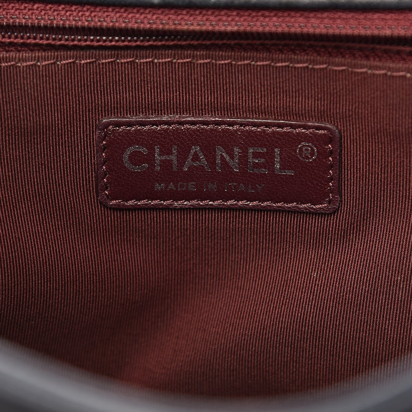 Crumpled Lambskin New Medium Studded Boy Flap Navy