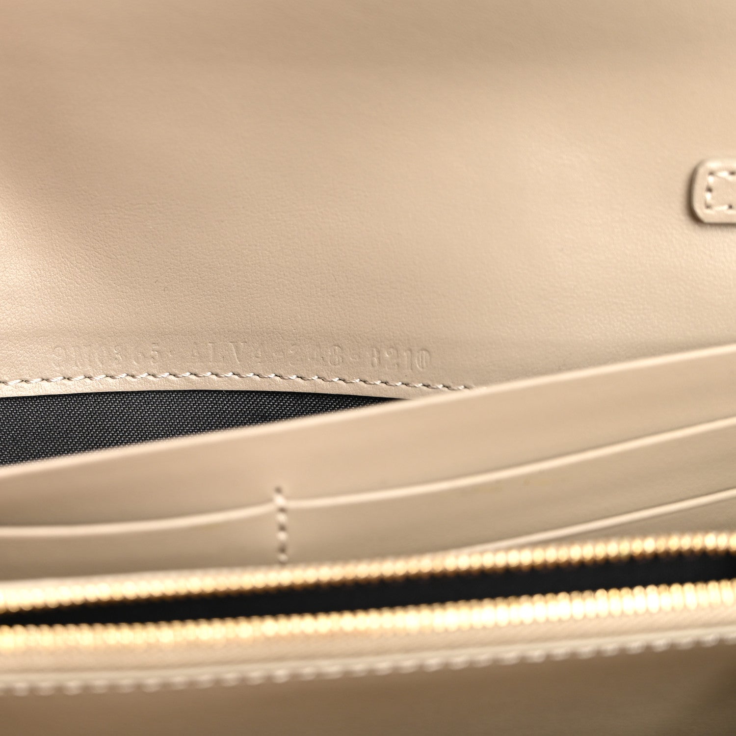 Fendi Vitello King Cruise FF Diamonds Continental Envelope Wallet On Chain Gianduia 6 of 11