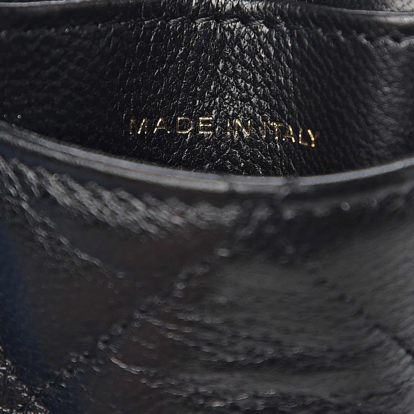Goatskin Quilted 19 Card Holder On Chain Black