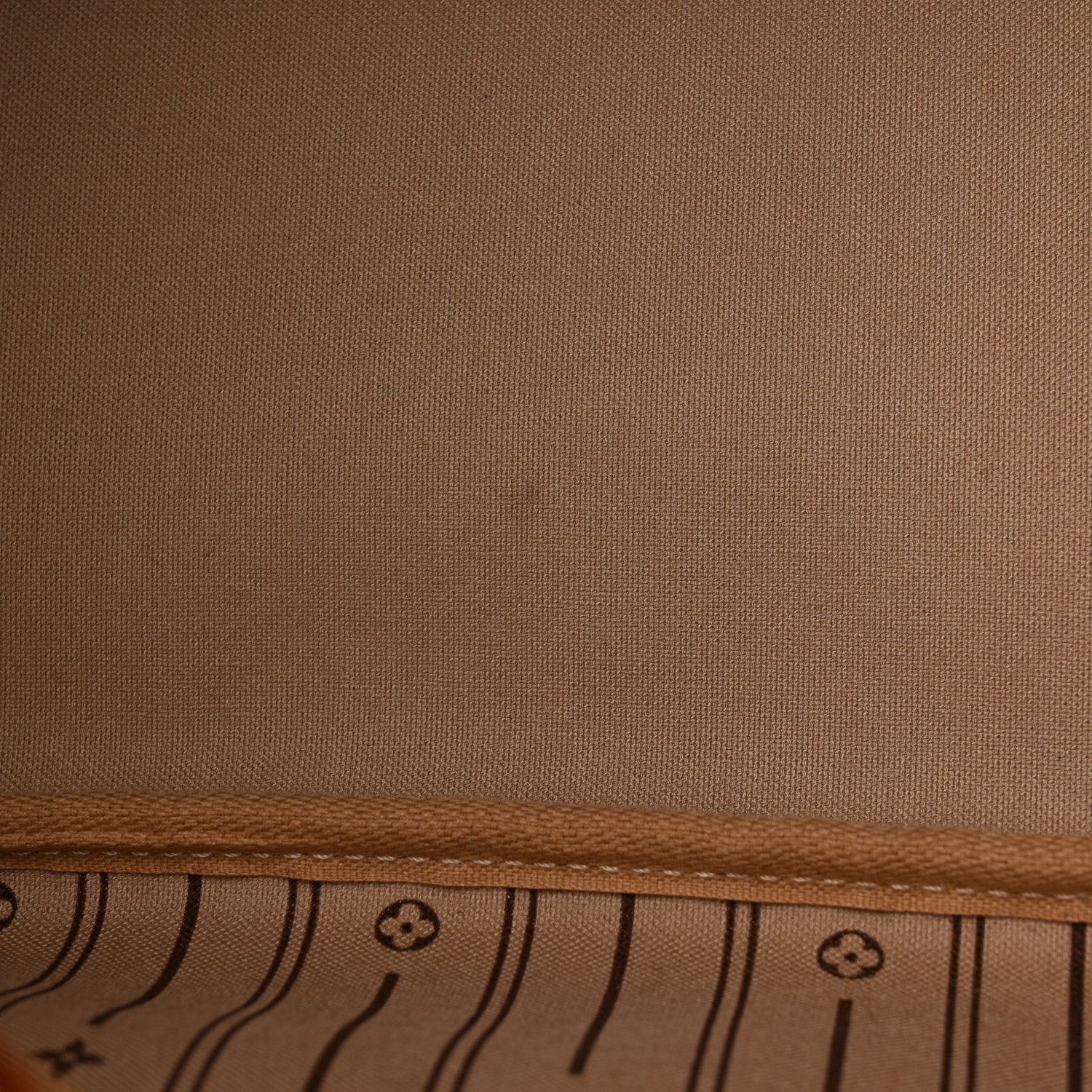Louis Vuitton Monogram Neverfull MM 10 of 11