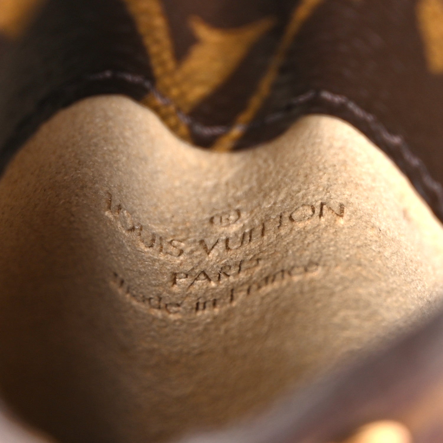 Louis Vuitton Monogram Sunglasses Case MM 6 of 9
