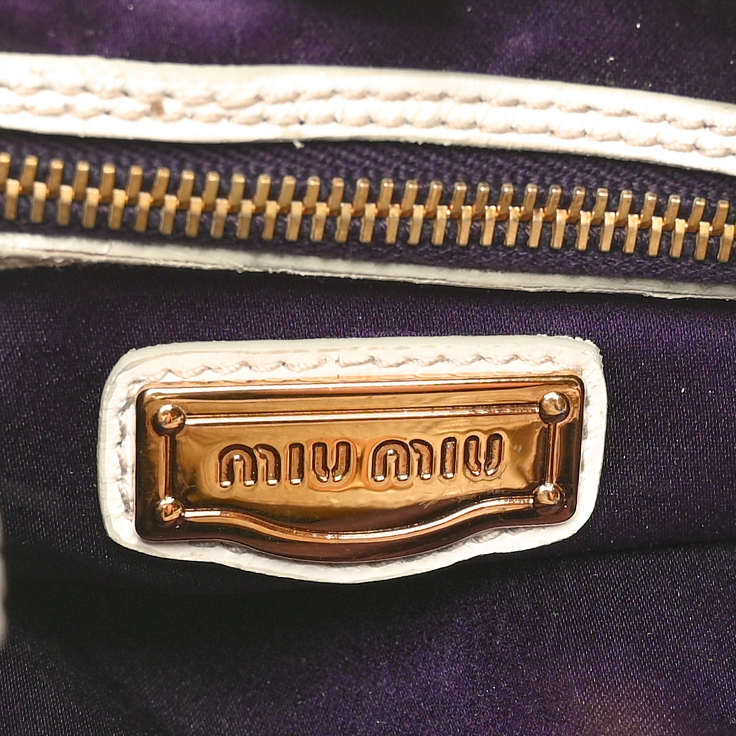 Vitello Lux Gathered Shoulder Bag Talco
