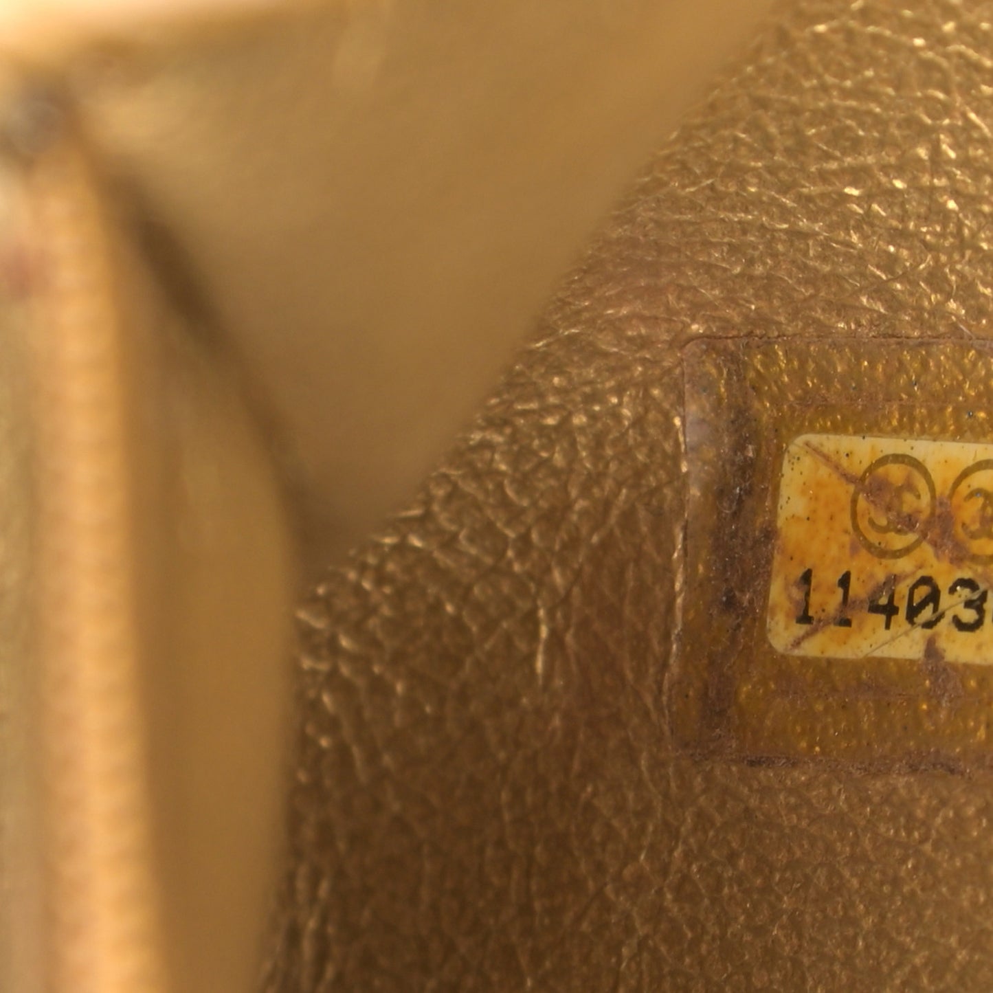 Patent Medium Luxe Ligne Bowler Gold