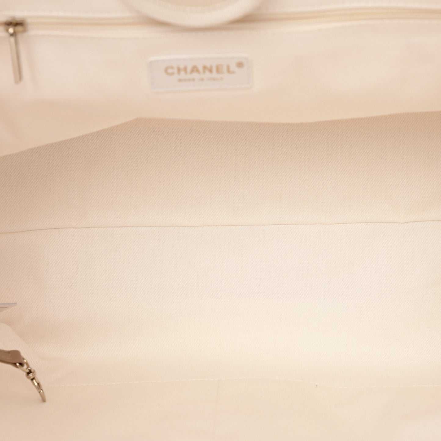 Canvas Pearl Medium Deauville Tote Ecru Beige