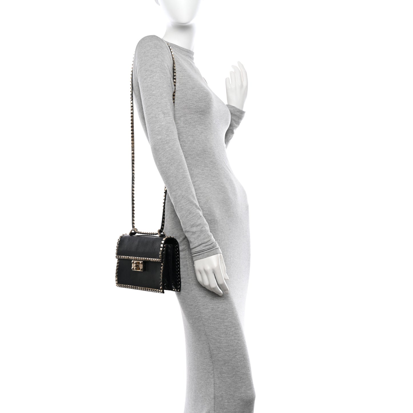 Vitello Rockstud No Limit Shoulder Bag Black