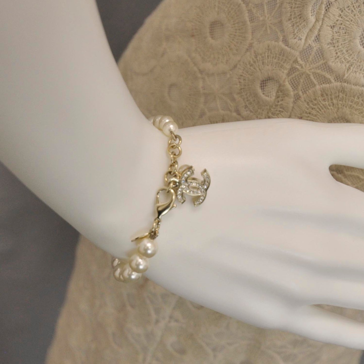 Crystal CC Pearl Bracelet Gold