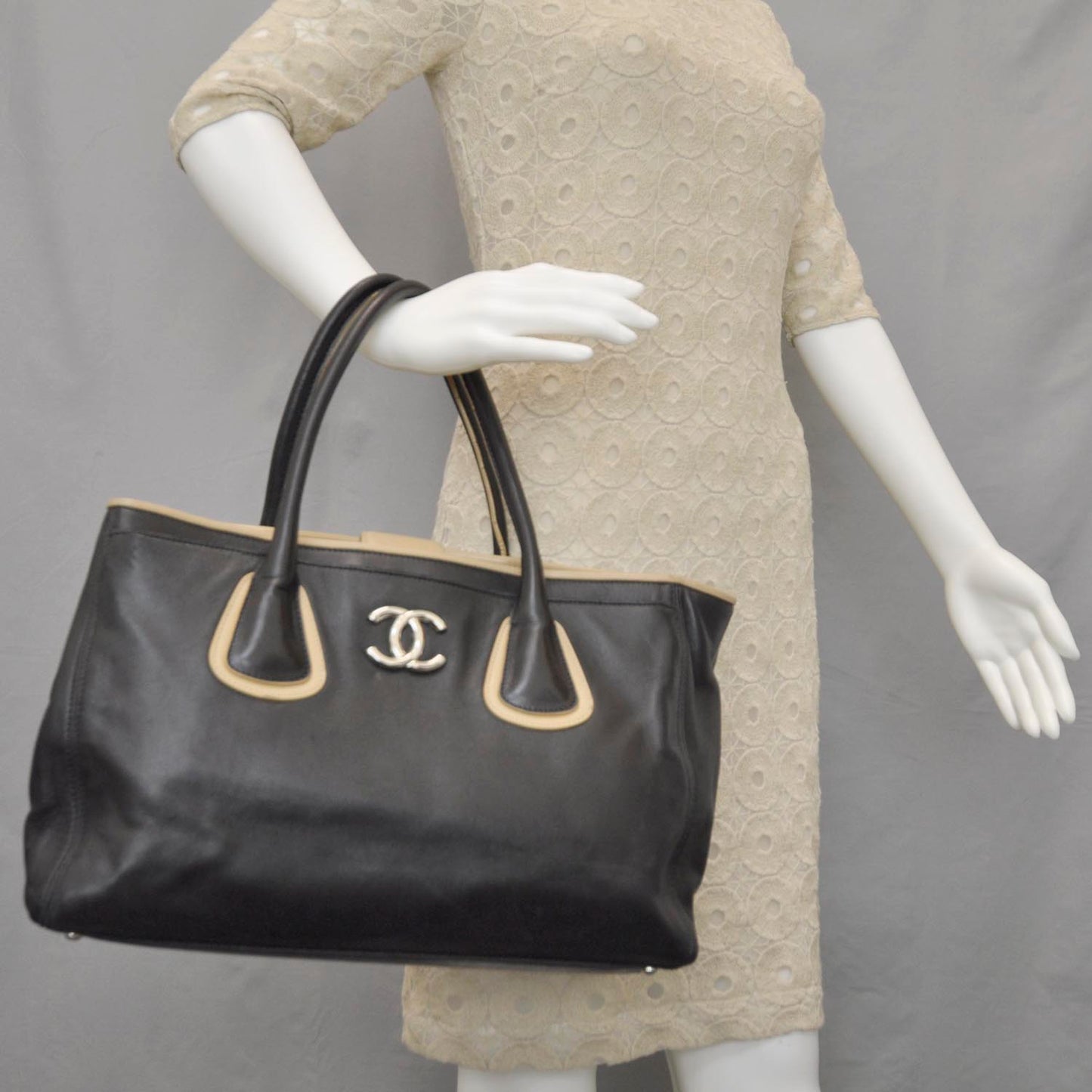 Lambskin Executive Cerf Shopper Tote