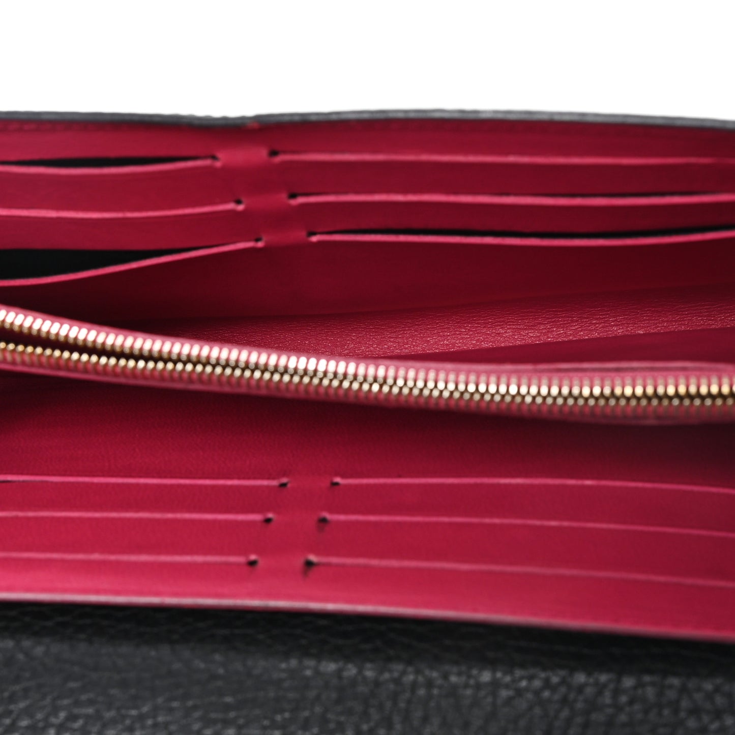 Taurillon Capucines Wallet Black