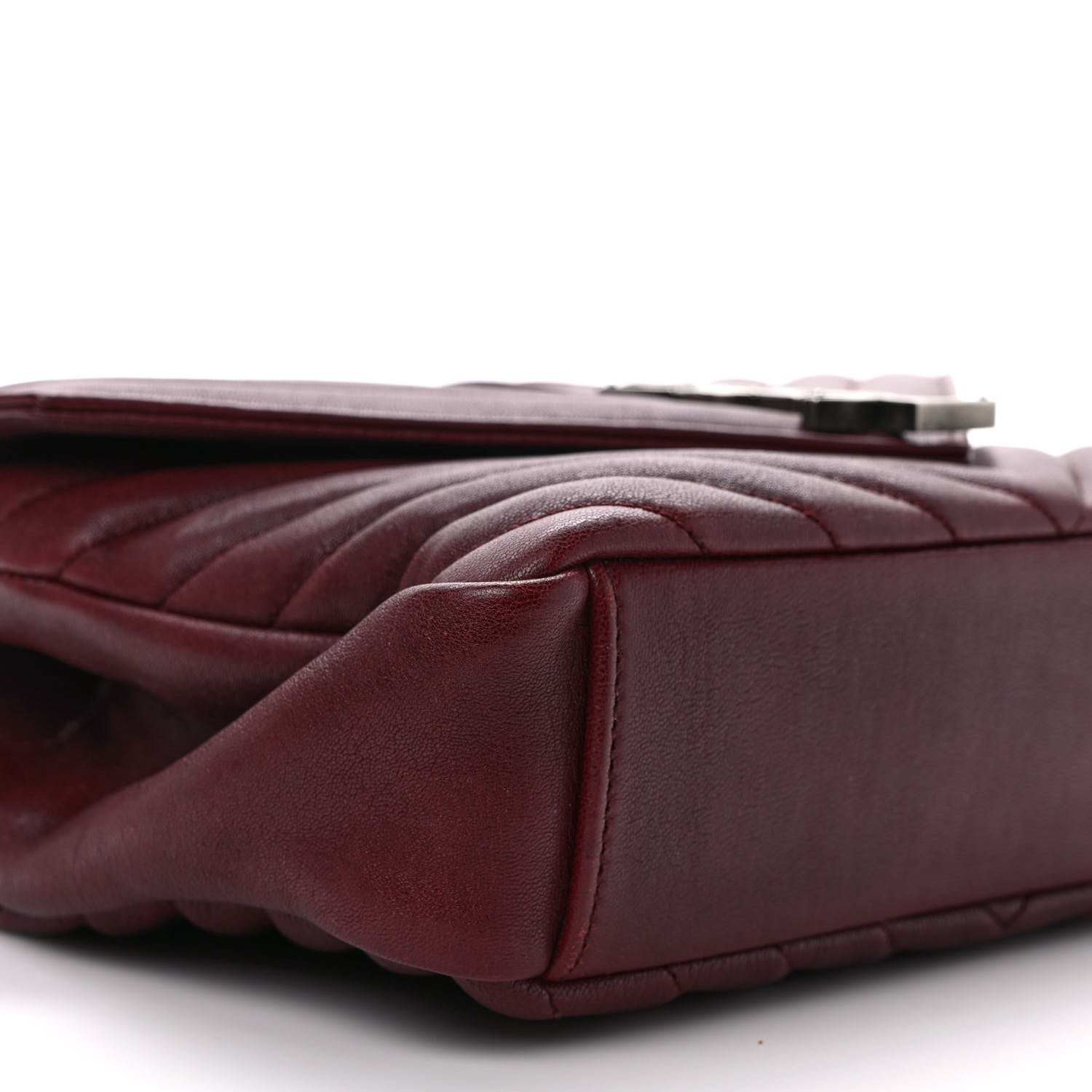 Saint Laurent Sheepskin Matelasse Chevron Monogram Medium College Bag Rouge Legion 8 of 12