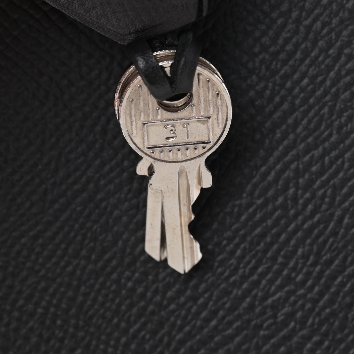 Epsom Kelly Sellier 35 Black