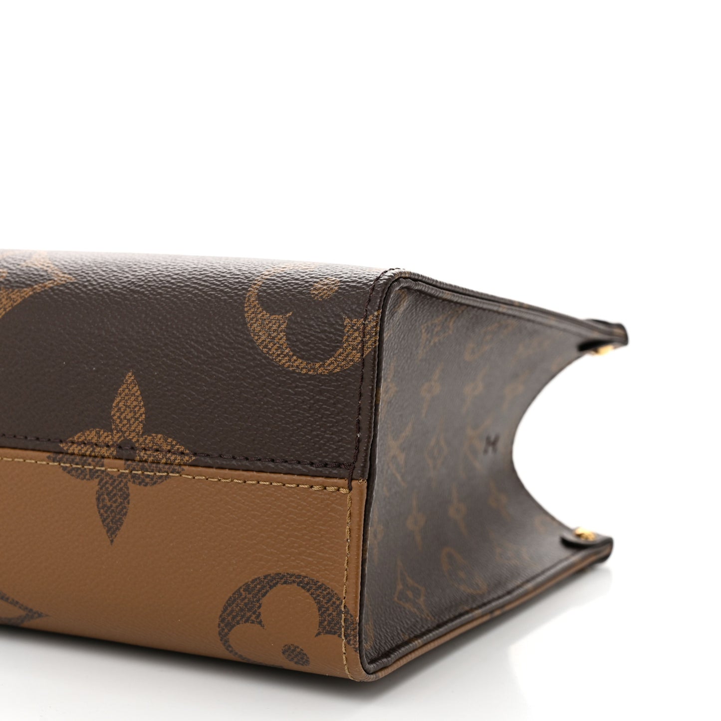 Reverse Monogram Giant Onthego PM