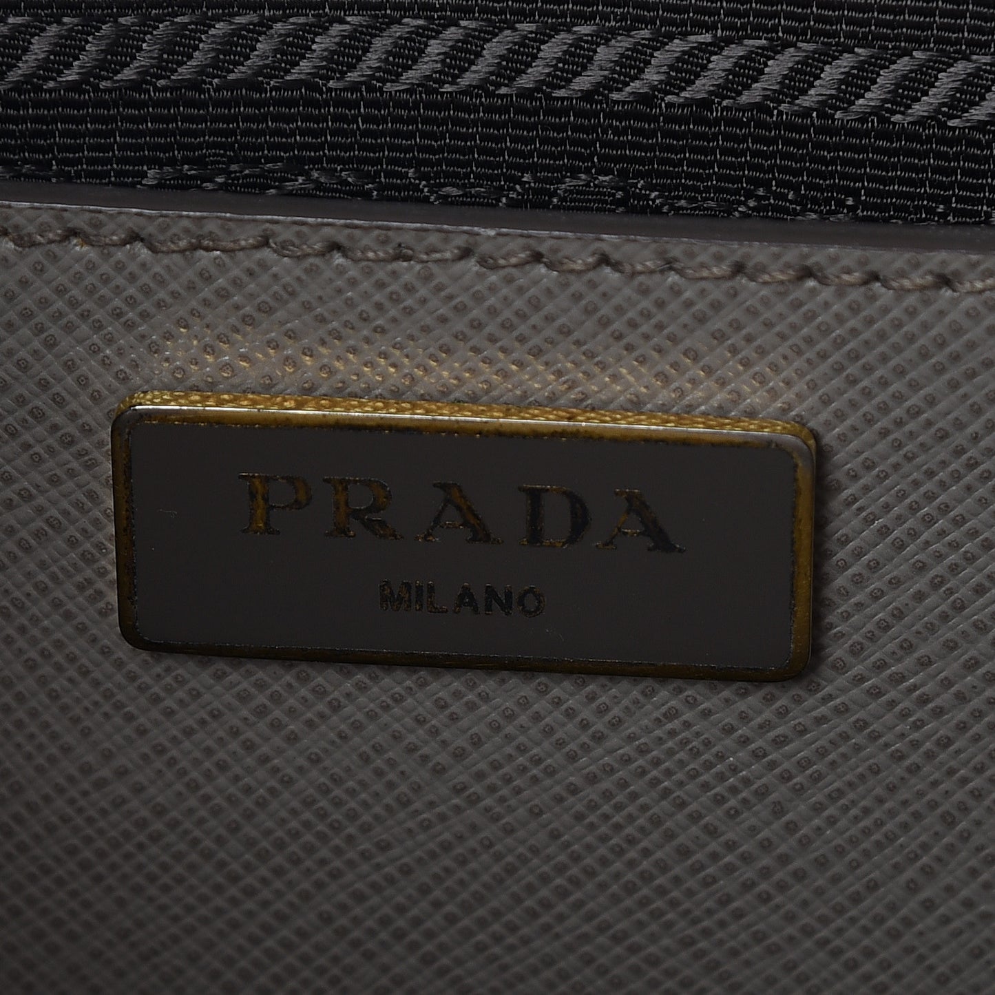 Saffiano Large Galleria Double Zip Tote Argilla