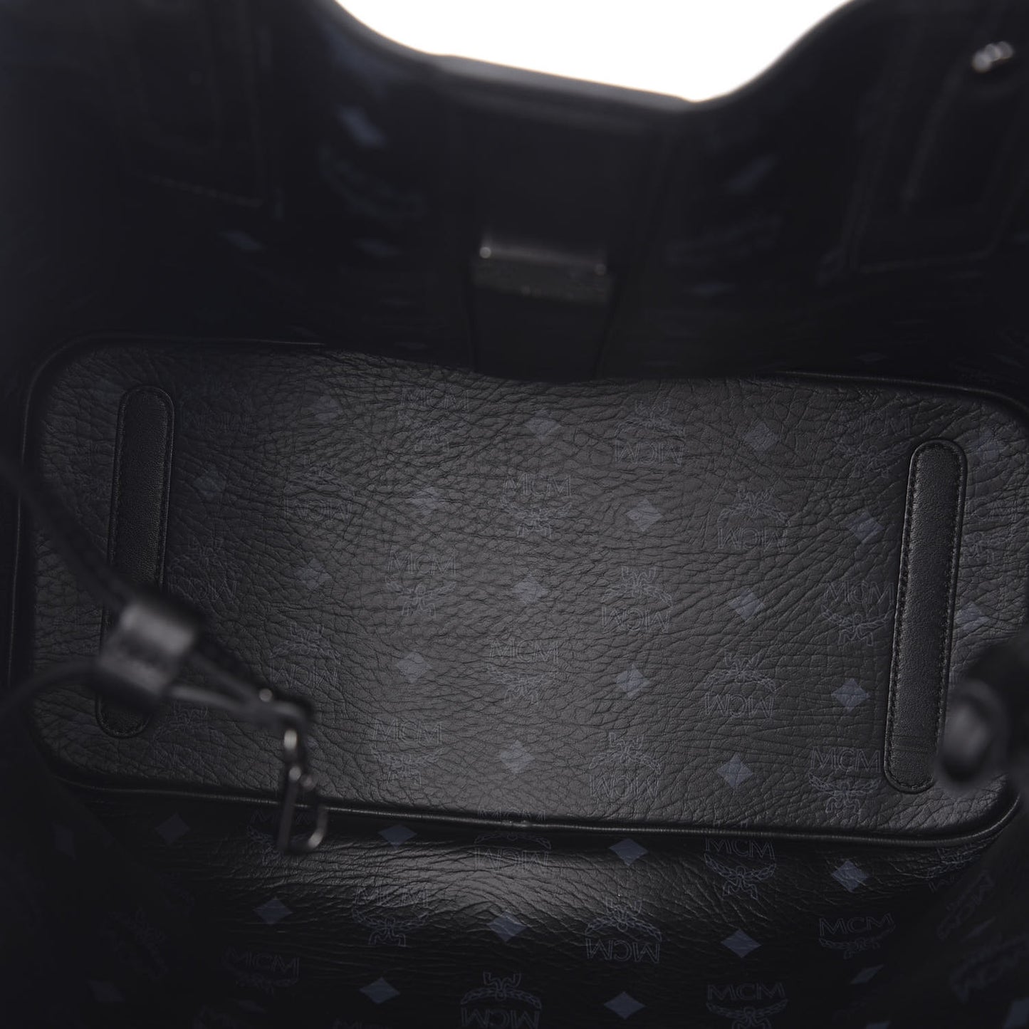 Visetos Medium Liz Reversible Shopper Tote Black
