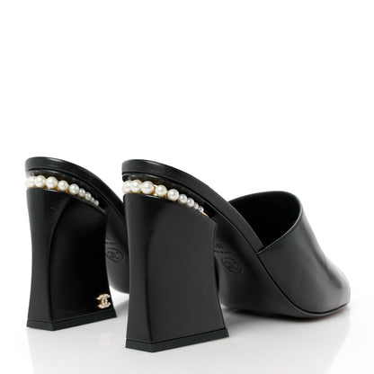 Chanel Shiny Goatskin Pearl Mule 39.5 Black 4 of 9