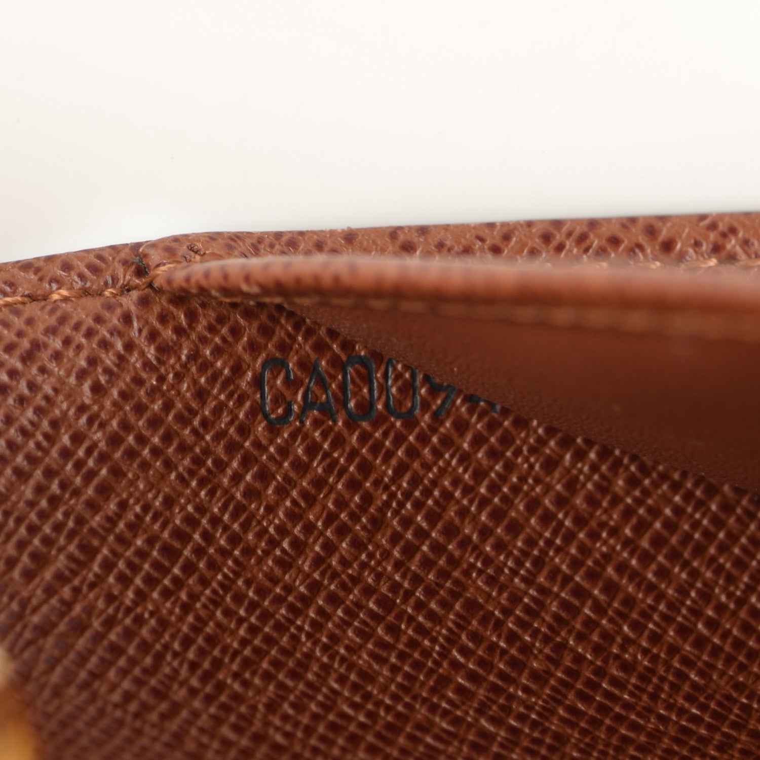 Louis Vuitton Monogram Small Ring Agenda Cover 6 of 7