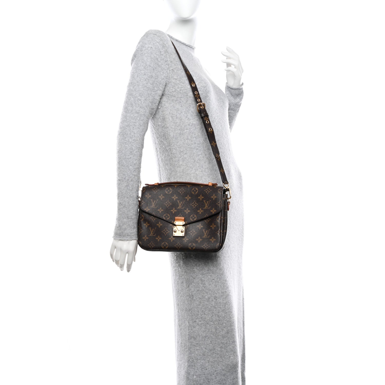 Louis Vuitton Monogram Pochette Metis 2 of 18