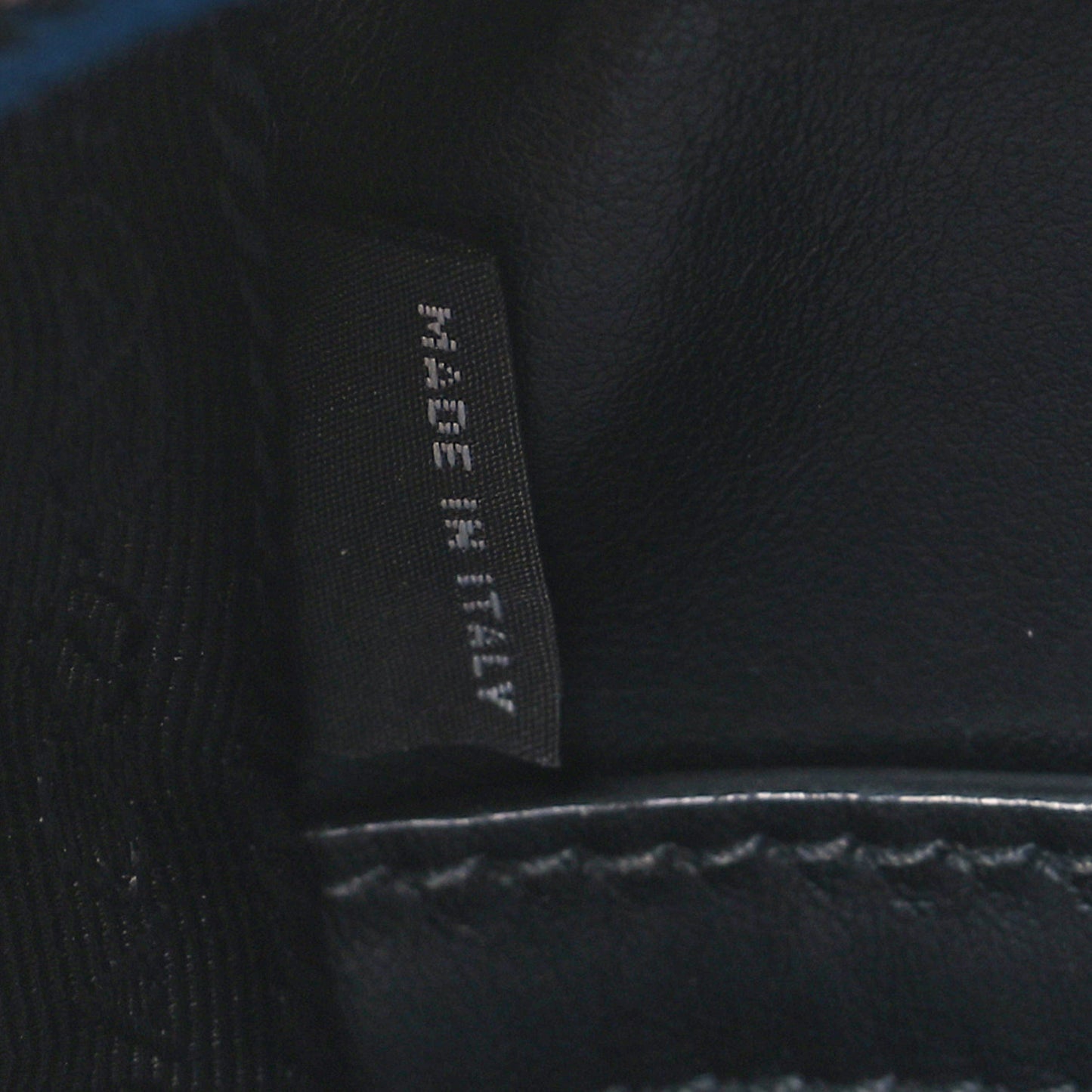 Saffiano Whale Brique Crossbody Messenger Bag Marea