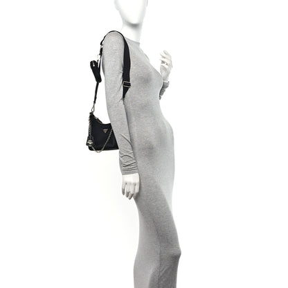 Prada Nylon Re-Edition 2005 Shoulder Bag Black 2 of 11