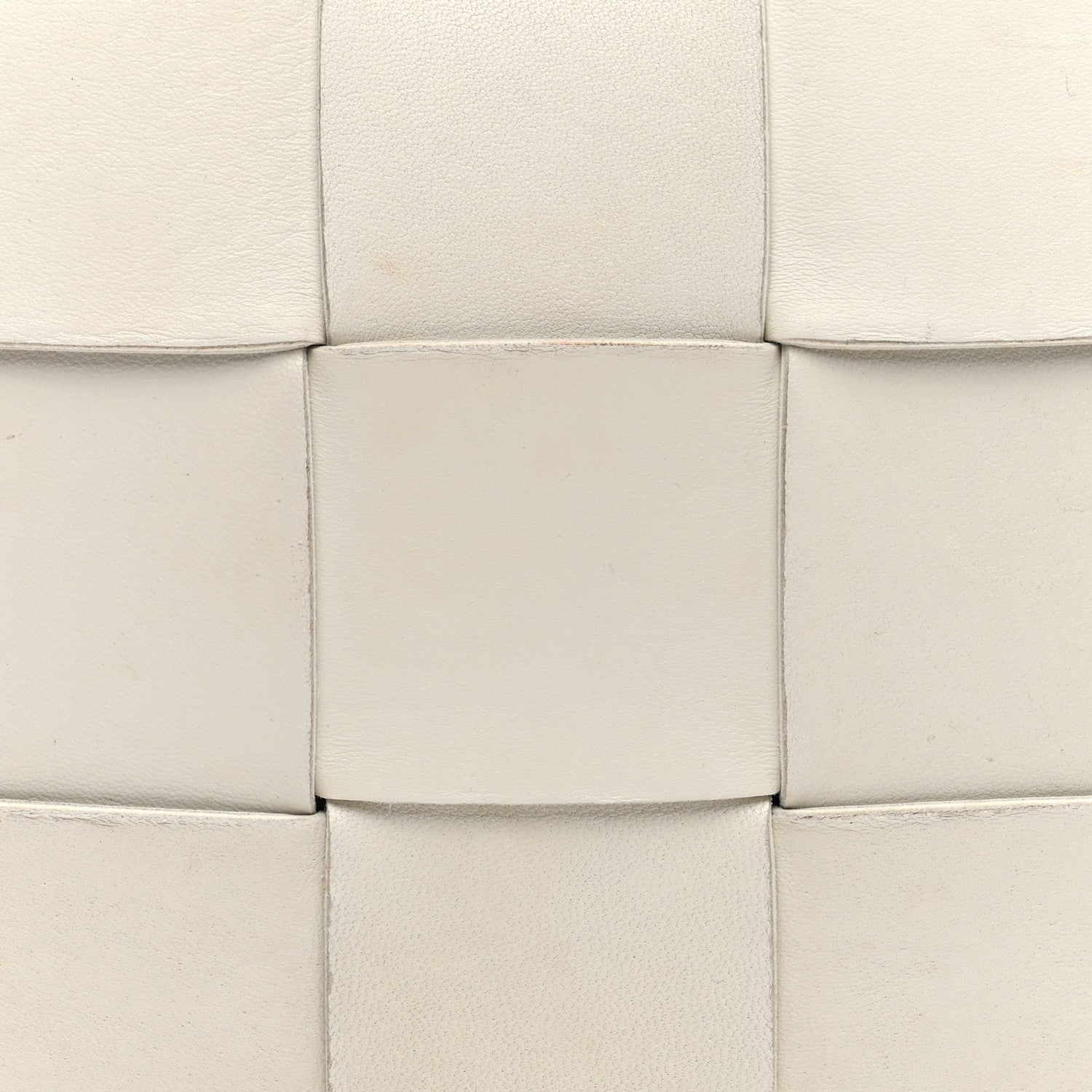 Bottega Veneta Lambskin Maxi Intrecciato Cassette Crossbody Bag White 7 of 9