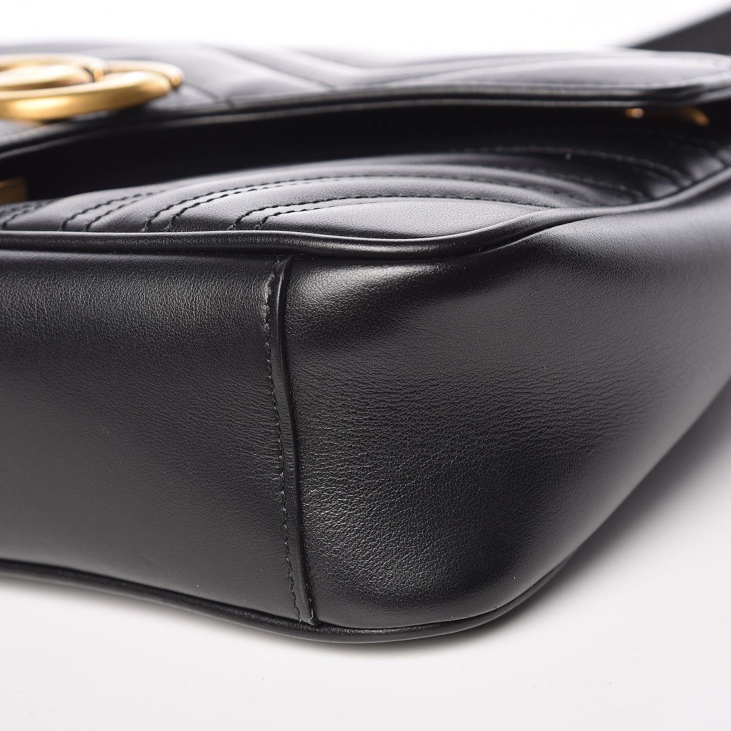 Calfskin Matelasse Small GG Marmont Shoulder Bag Black