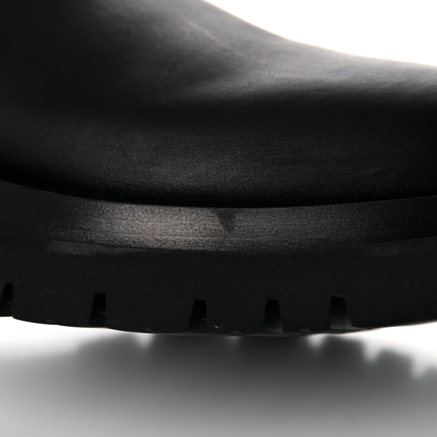 Calfskin The Lug Chelsea Boots 37.5 Black