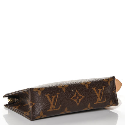 Louis Vuitton Monogram Toiletry Pouch 15 4 of 6