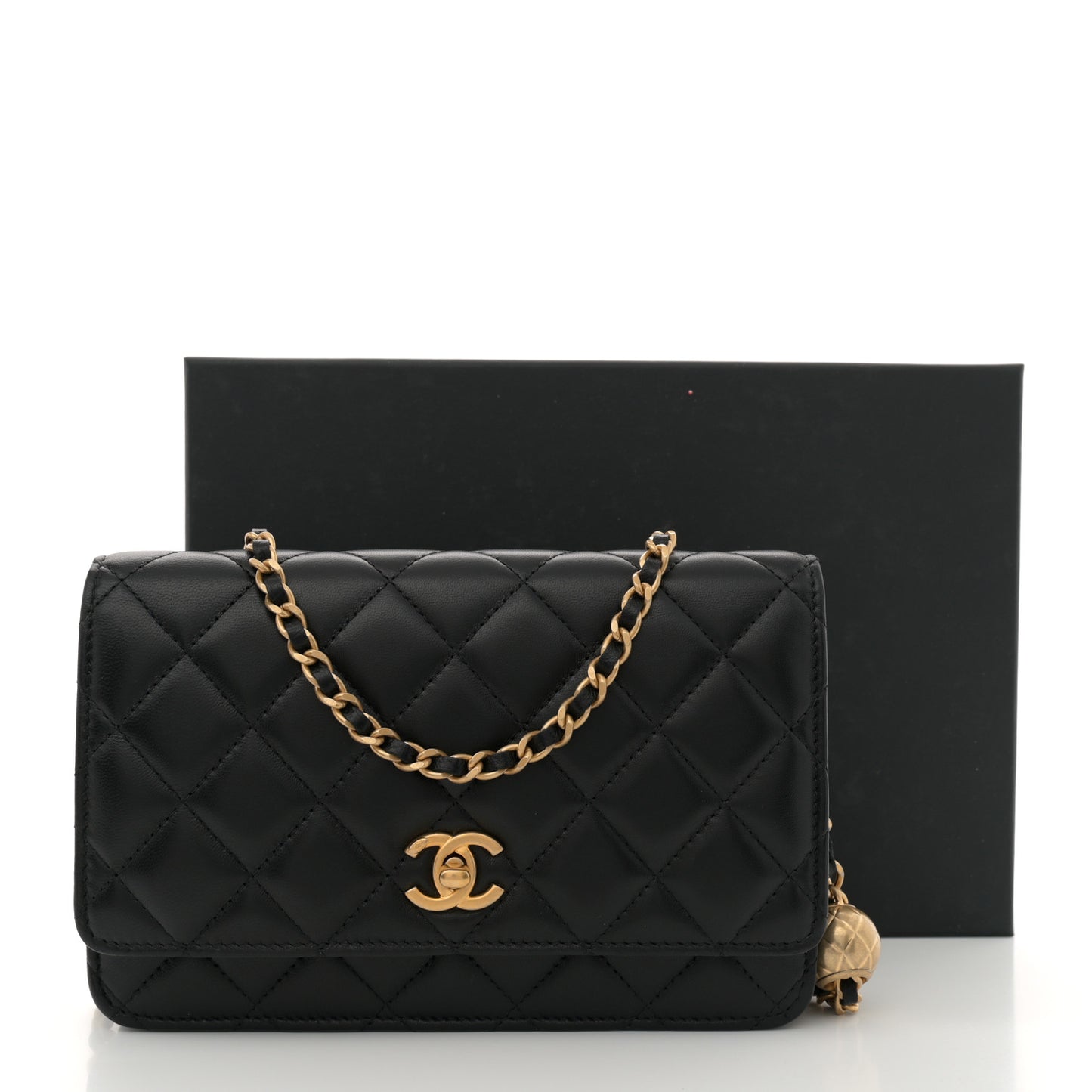 Lambskin Quilted CC Pearl Crush Wallet on Chain WOC Black
