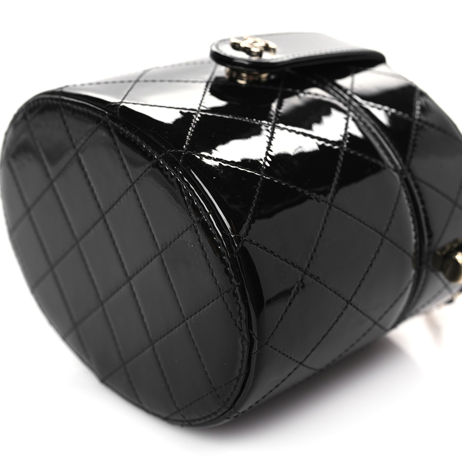 Chanel Patent Quilted Round Clutch With Chain Black 9 of 10