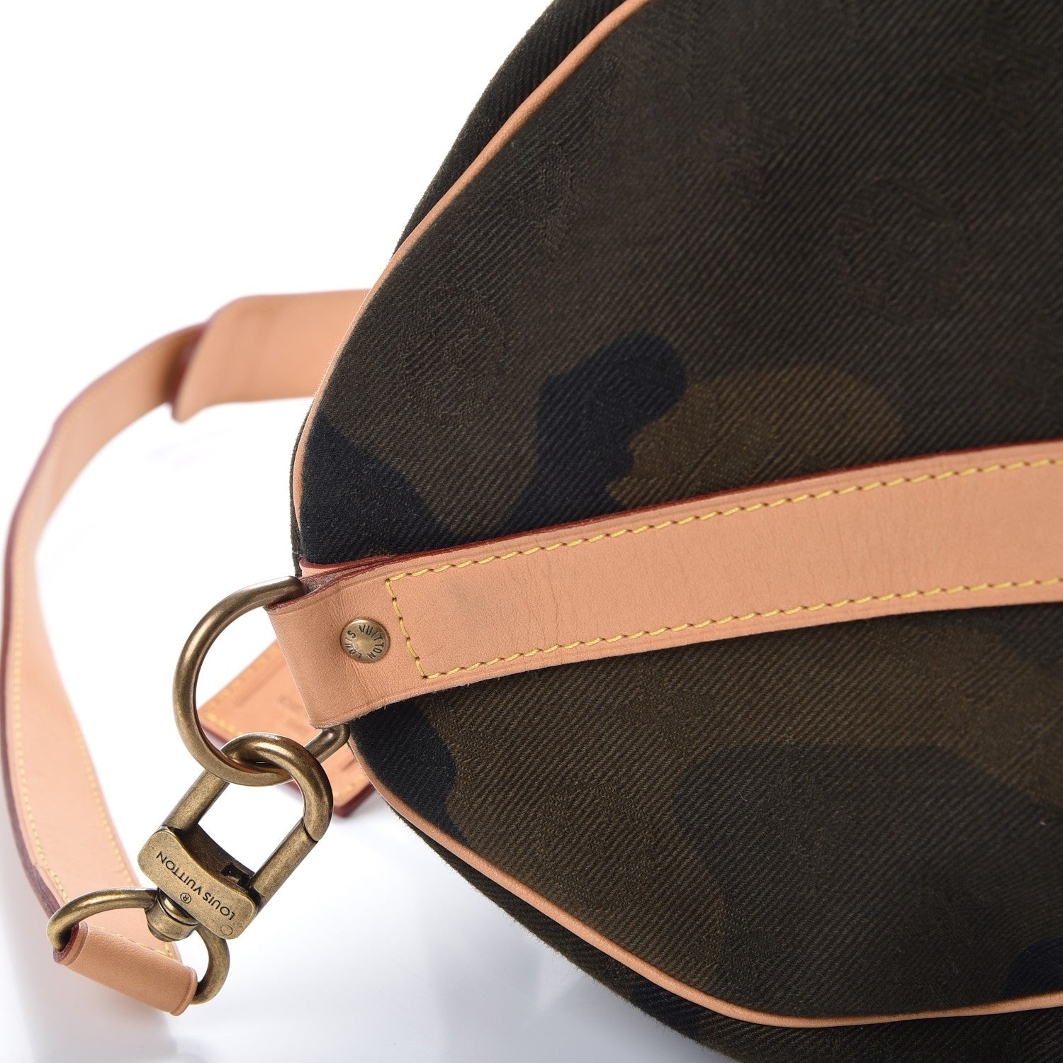 Louis Vuitton X SUPREME Monogram Camouflage Keepall Bandouliere 45 9 of 12