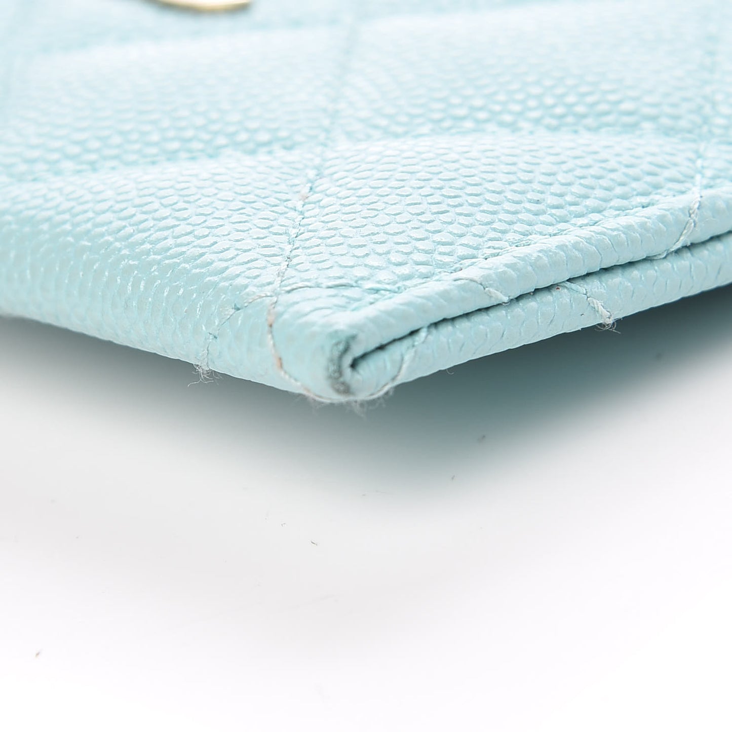 Caviar Quilted Card Holder Light Blue