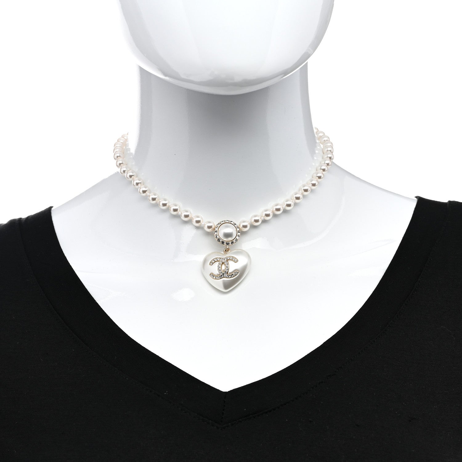 Chanel Pearl Crystal CC Heart Short Necklace Pearly White Gold 2 of 5