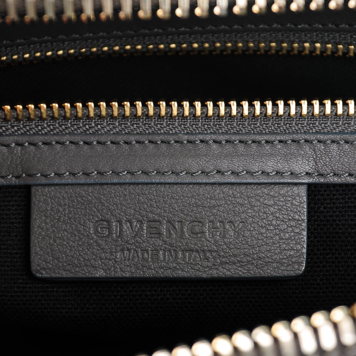 Smooth Calfskin Medium Tri-Color Antigona Dark Grey