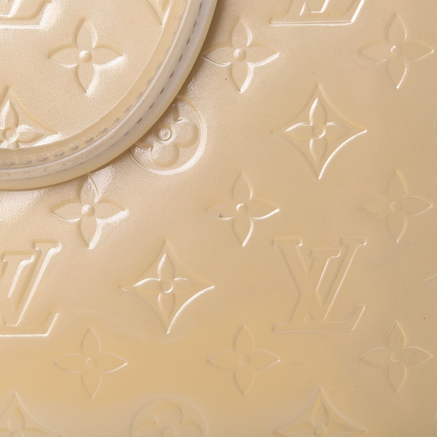 Louis Vuitton Vernis Alma PM Blanc Corail 13 of 18