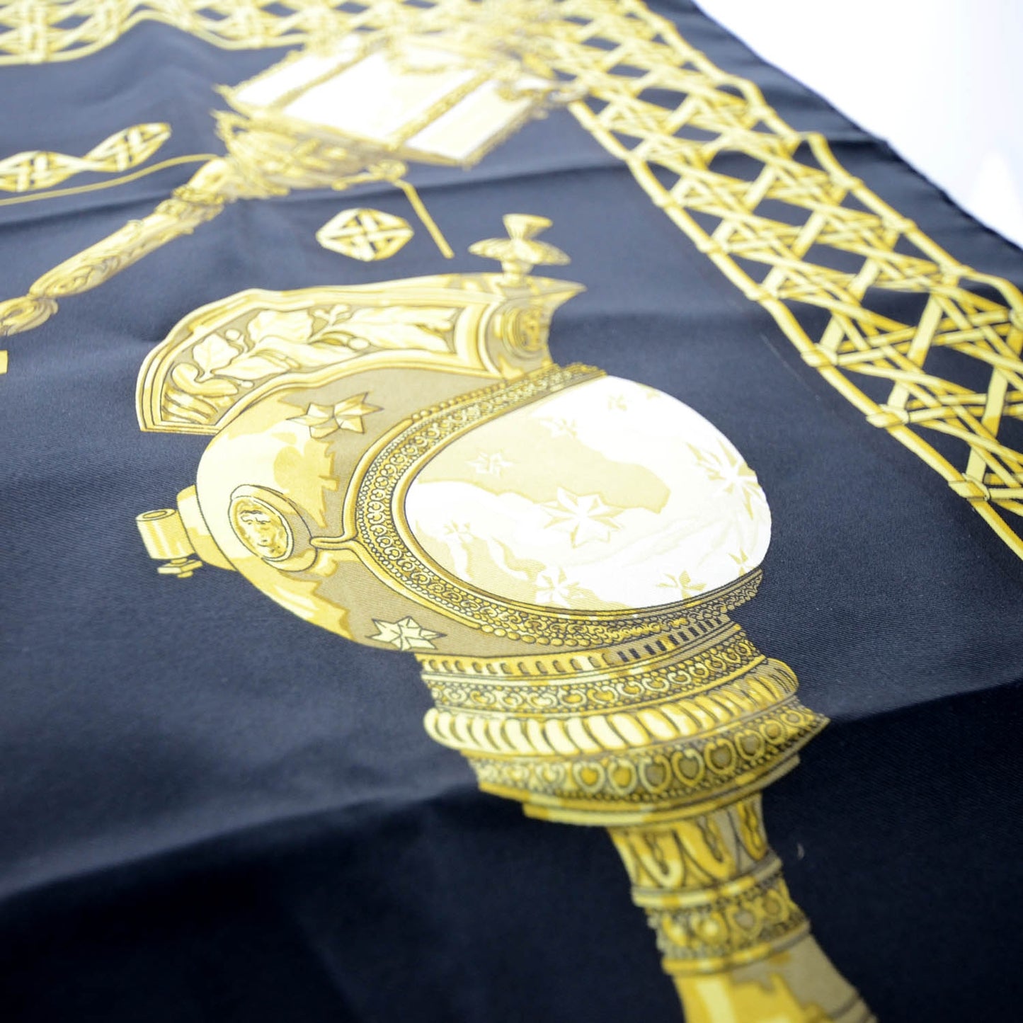 Silk Feux de Route Scarf 90