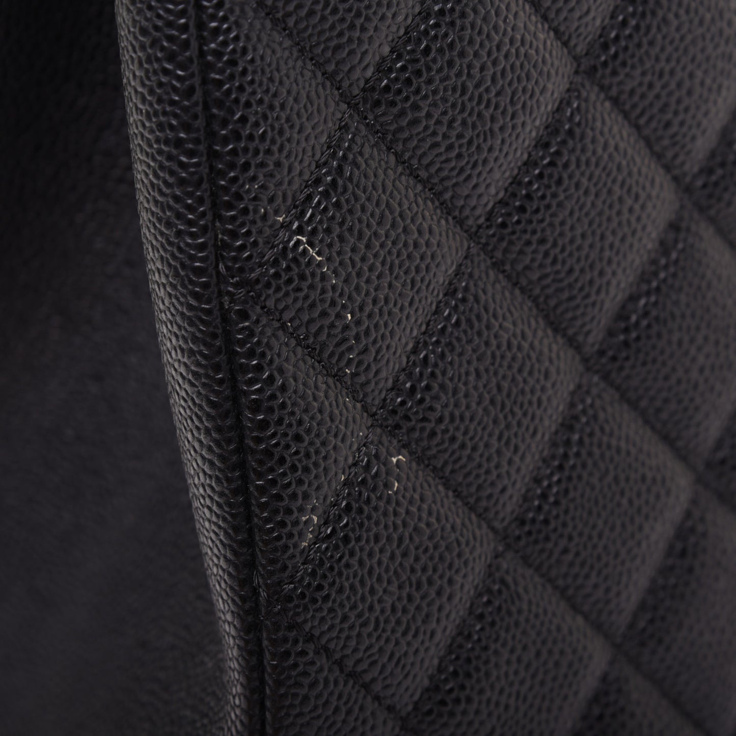 Caviar Quilted XL Grand Shopping Tote GST Black