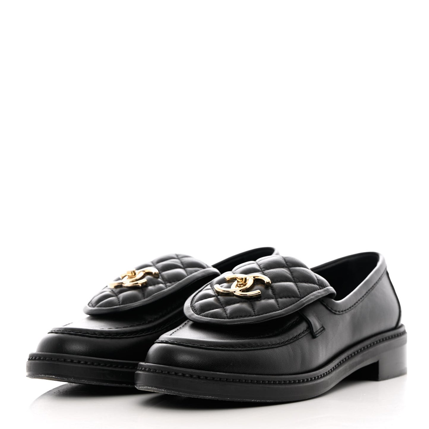 Lambskin Quilted CC Turnlock Loafers 38 Black
