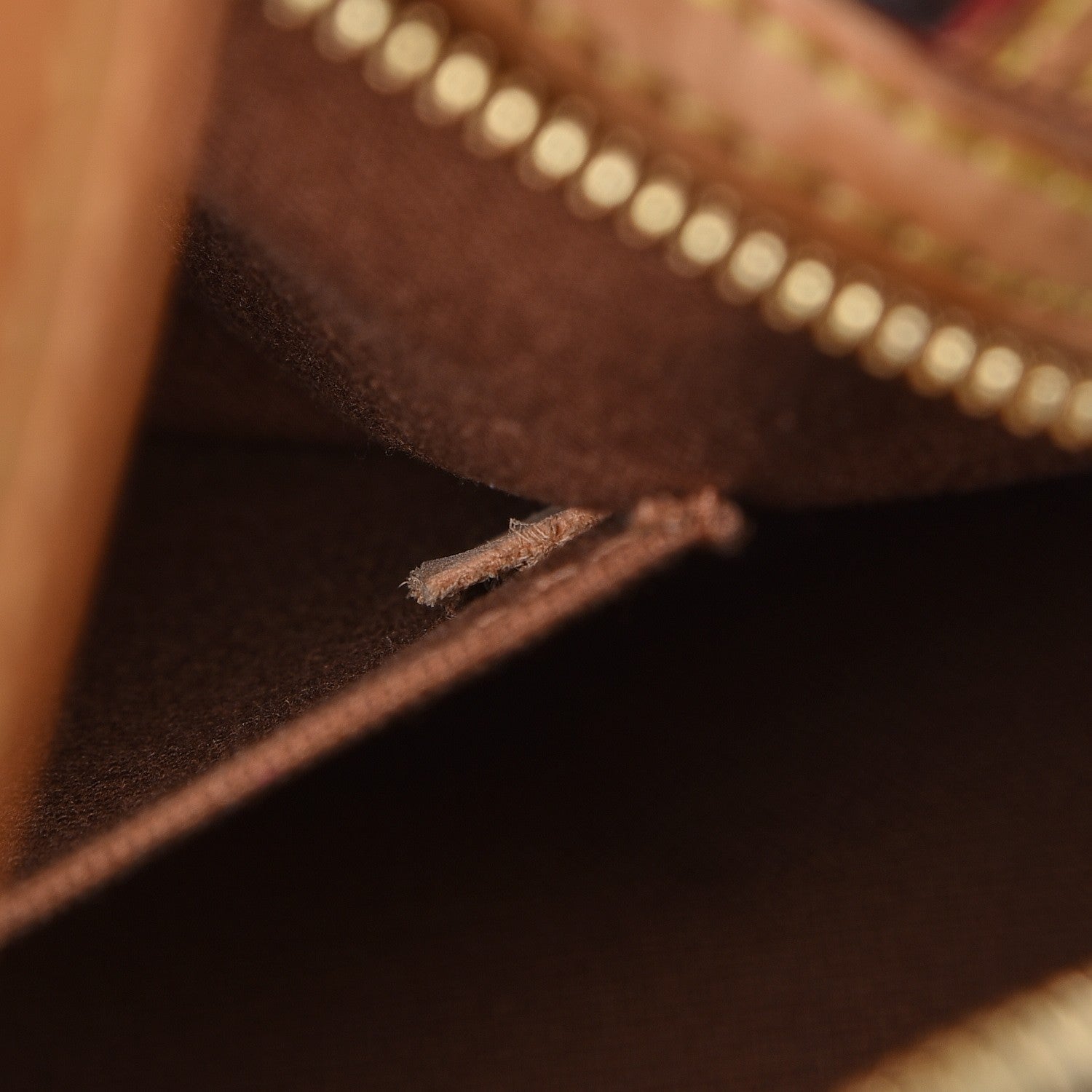 Louis Vuitton Monogram Riveting 7 of 14