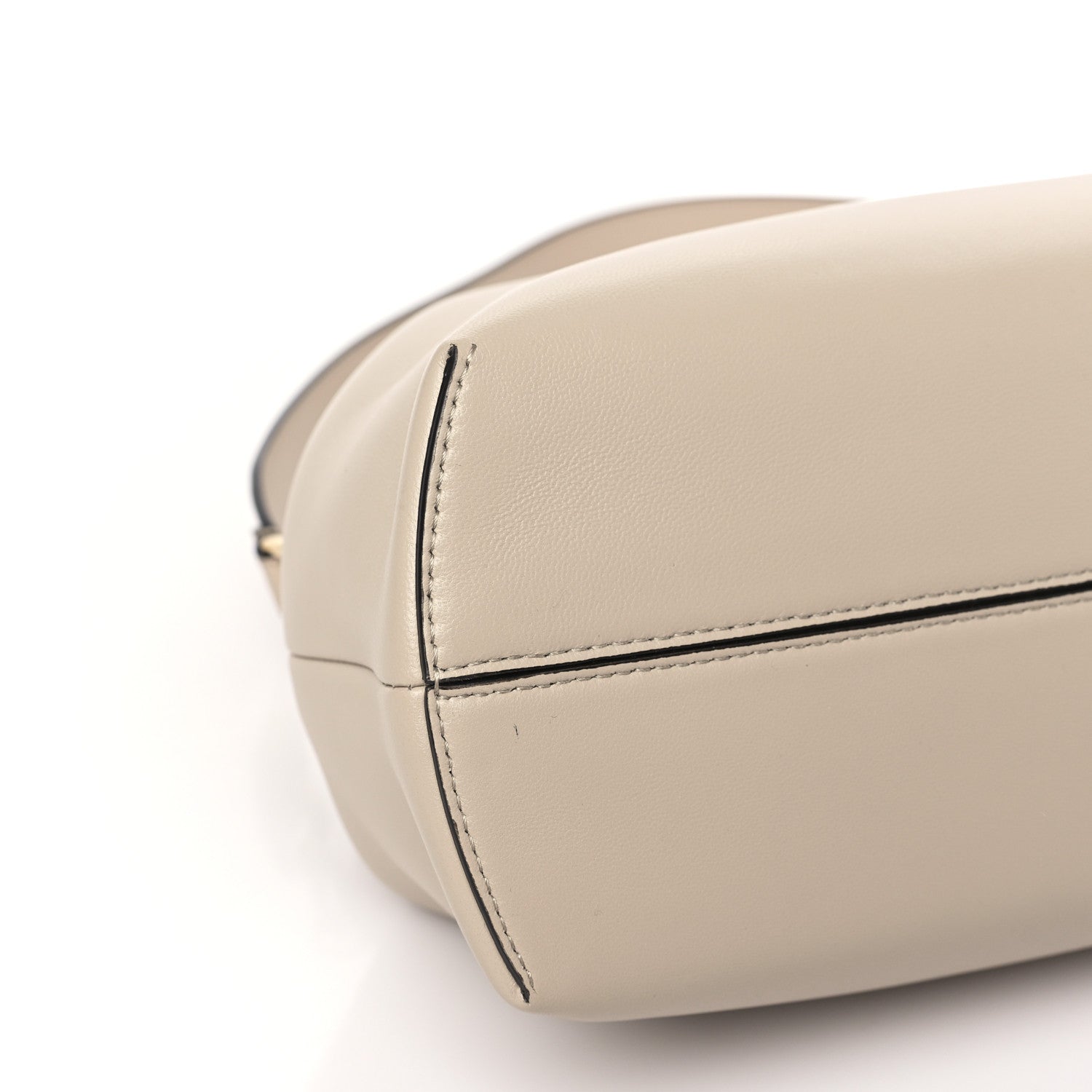Fendi Shiny Nappa Medium Fendi First Nuvola 8 of 9