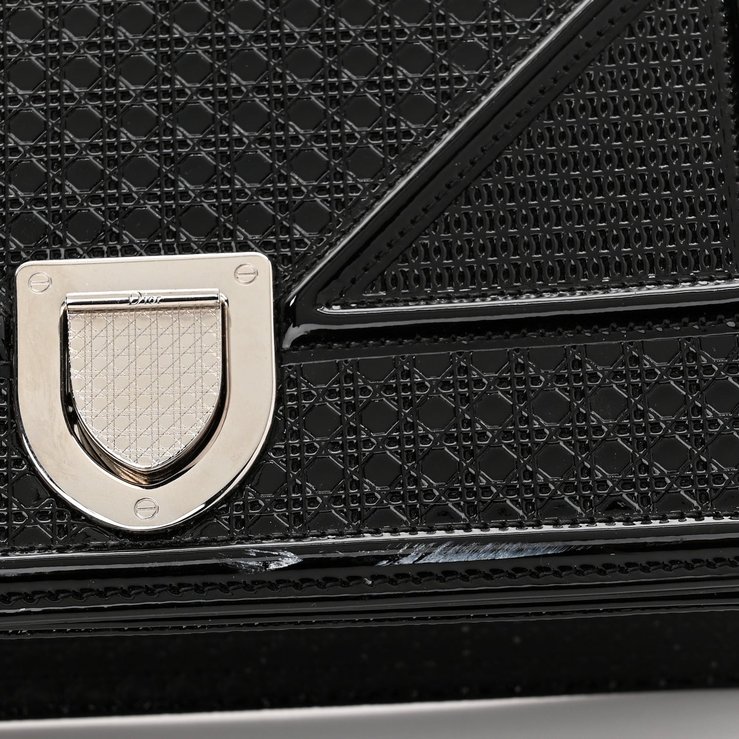 Metallic Patent Micro-Cannage Medium Diorama Flap Bag Graphite