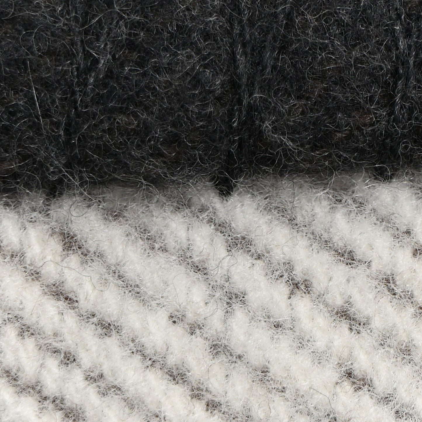 Wool Cashmere Signature Avalon Blanket Ecru Gris Fonce