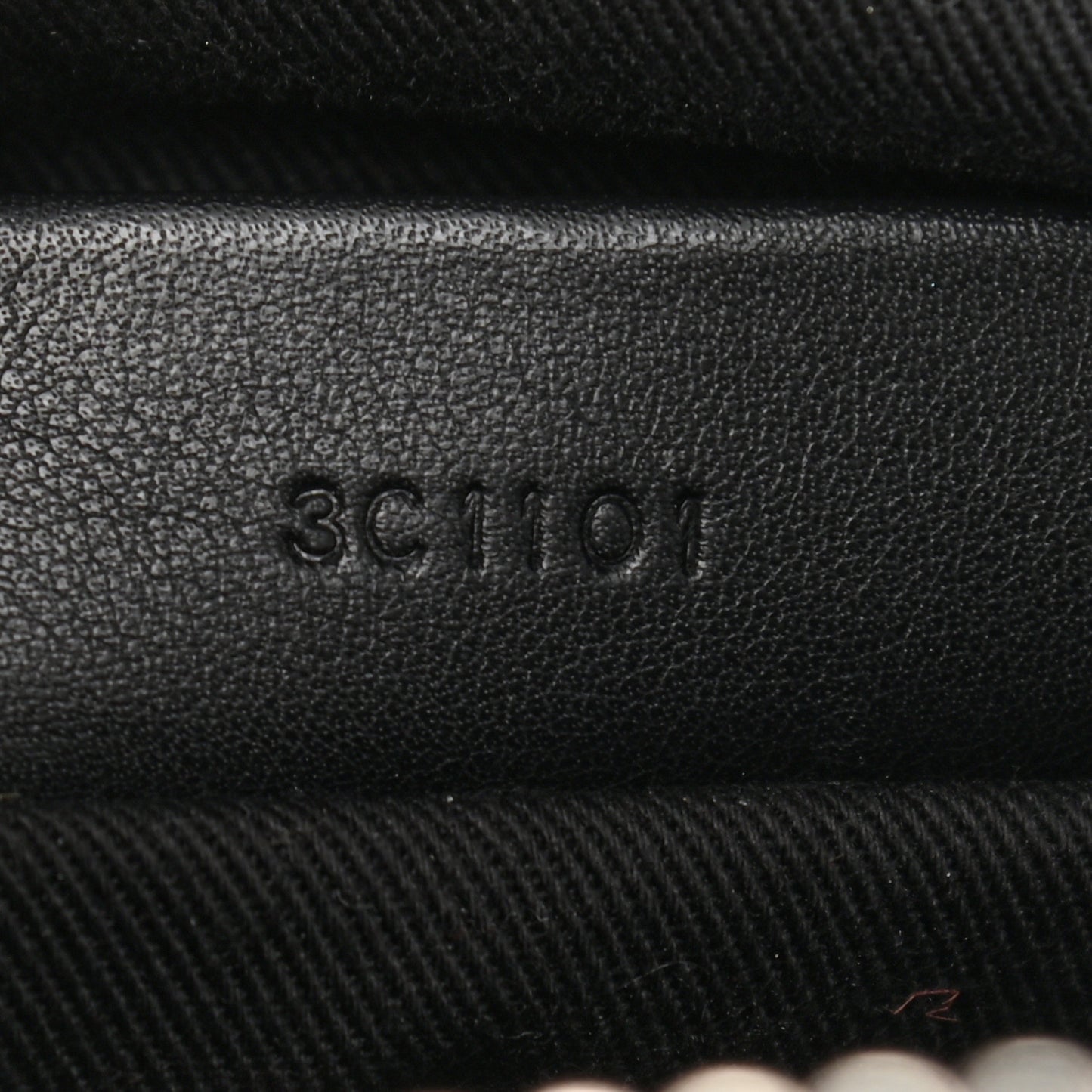 Shiny Lord Calfskin Medium Antigona Black