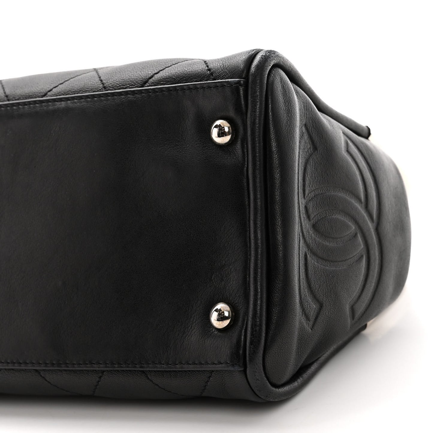 Lambskin Ultimate Soft Frame Bag Black