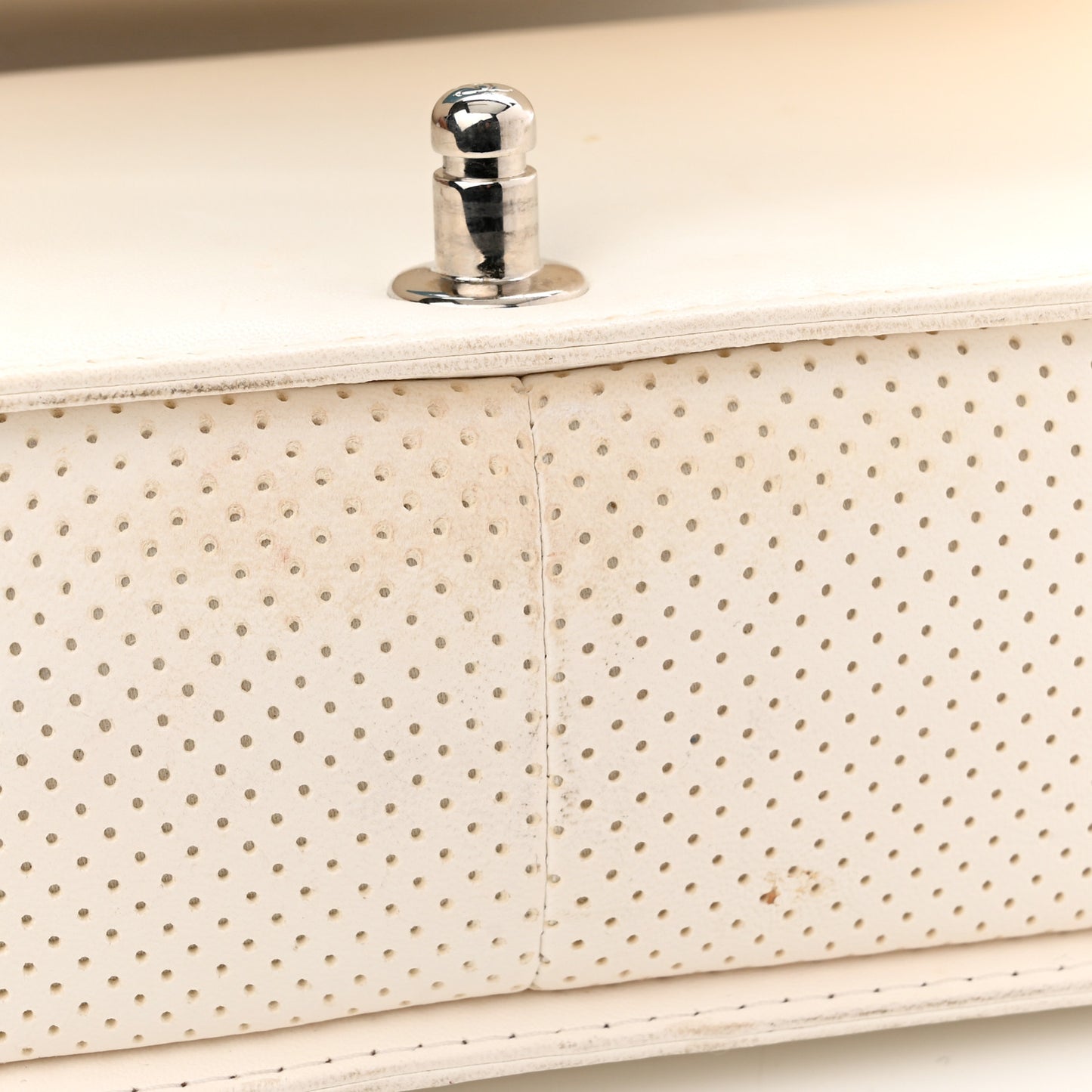 Lambskin Perforated Medium Boy Flap White