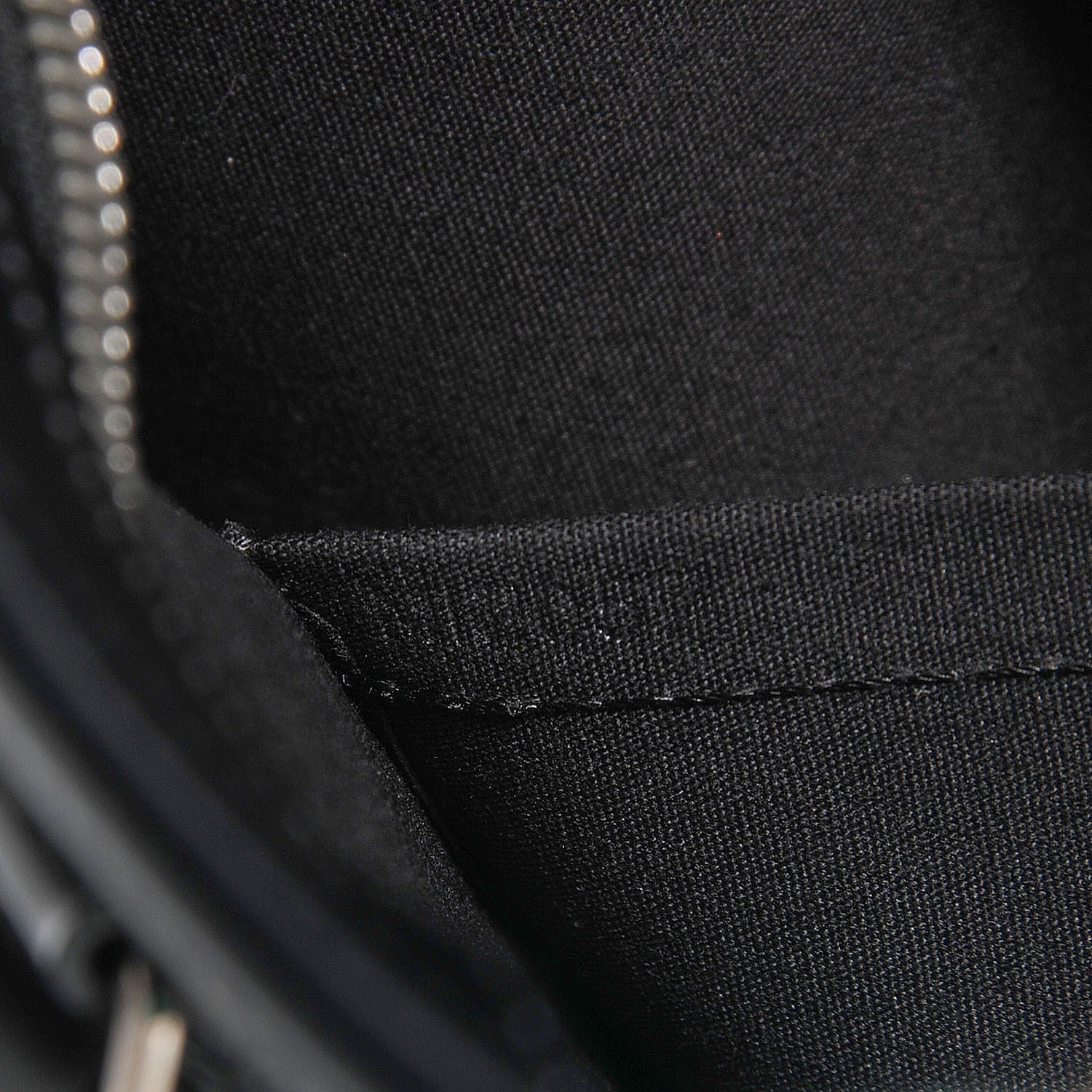 Louis Vuitton Epi Madeleine GM Black 5 of 7