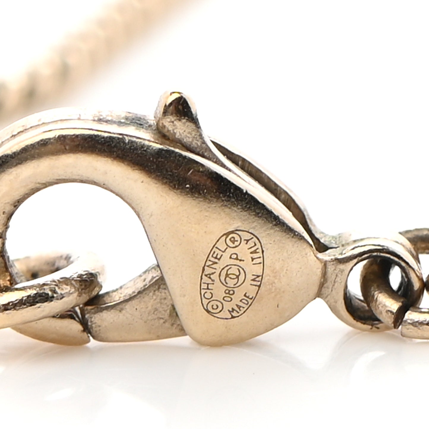 Metal Textured CC Pendant Necklace Gold