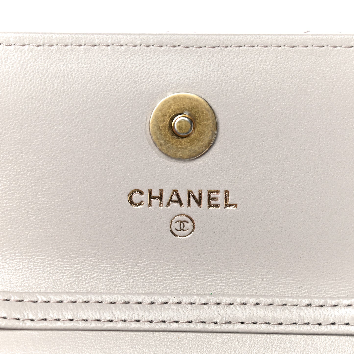 Lambskin Quilted Pearl Crush Clutch With Chain Light Purple